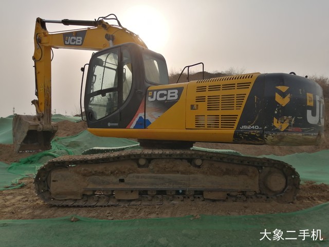 杰西博 JS240LC 挖掘机